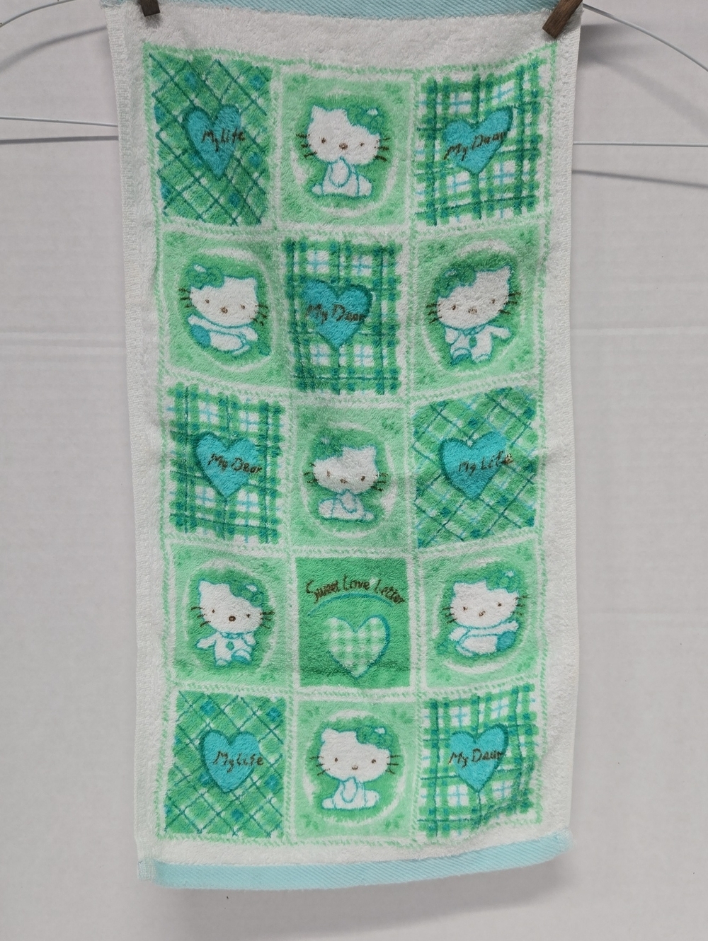 Vntg Sanrio Hello Kitty Hand Towel EUC 20"X11.5"